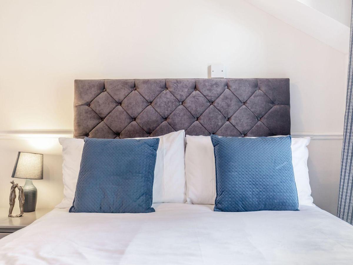 Sail Lodge Scarborough Bagian luar foto