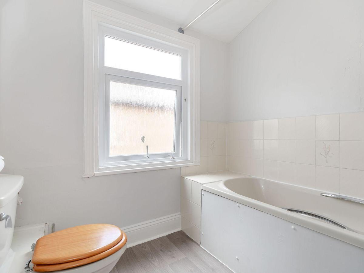 Sail Lodge Scarborough Bagian luar foto